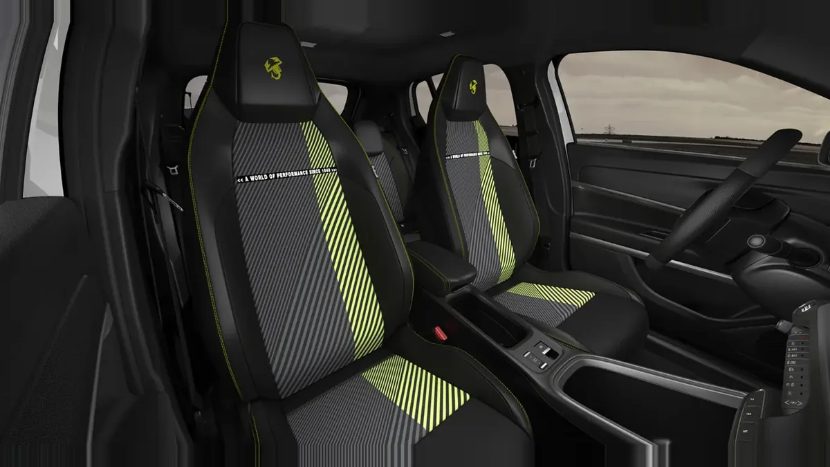 Abarth 600e Turismo de renting en Valencia — vista 6