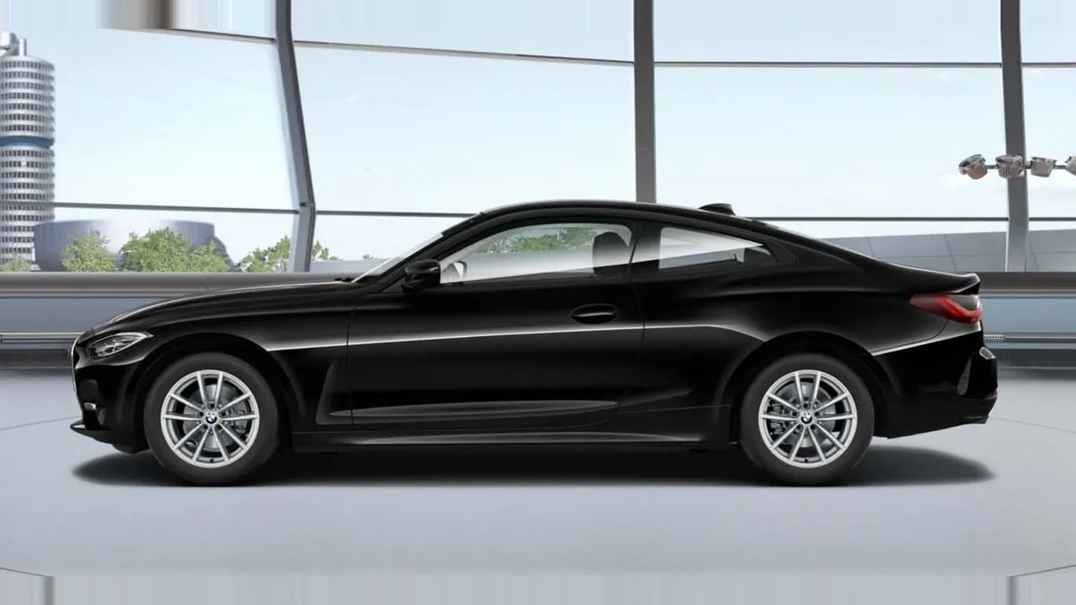 BMW Serie 4 430i xDrive Coupé de renting en Valencia — Delantera