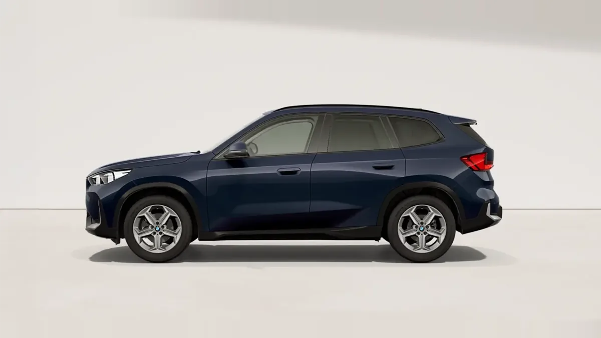 BMW X1 sDrive20d de renting en Valencia — Lateral
