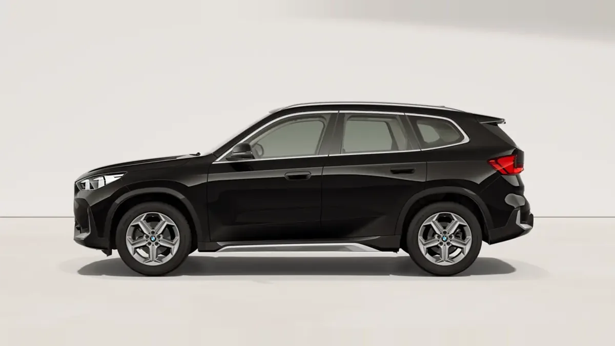 BMW X1 sDrive20d xLine 120kW de renting en Valencia — Lateral