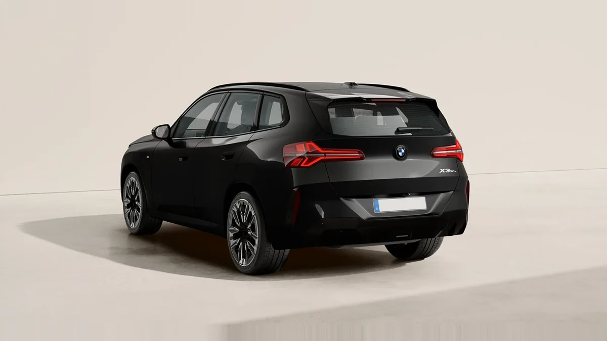 BMW X3 30e xDrive de renting en Valencia — Trasera