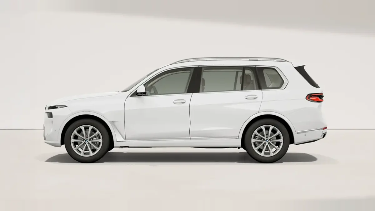 BMW X7 xDrive40i de renting en Valencia — Lateral