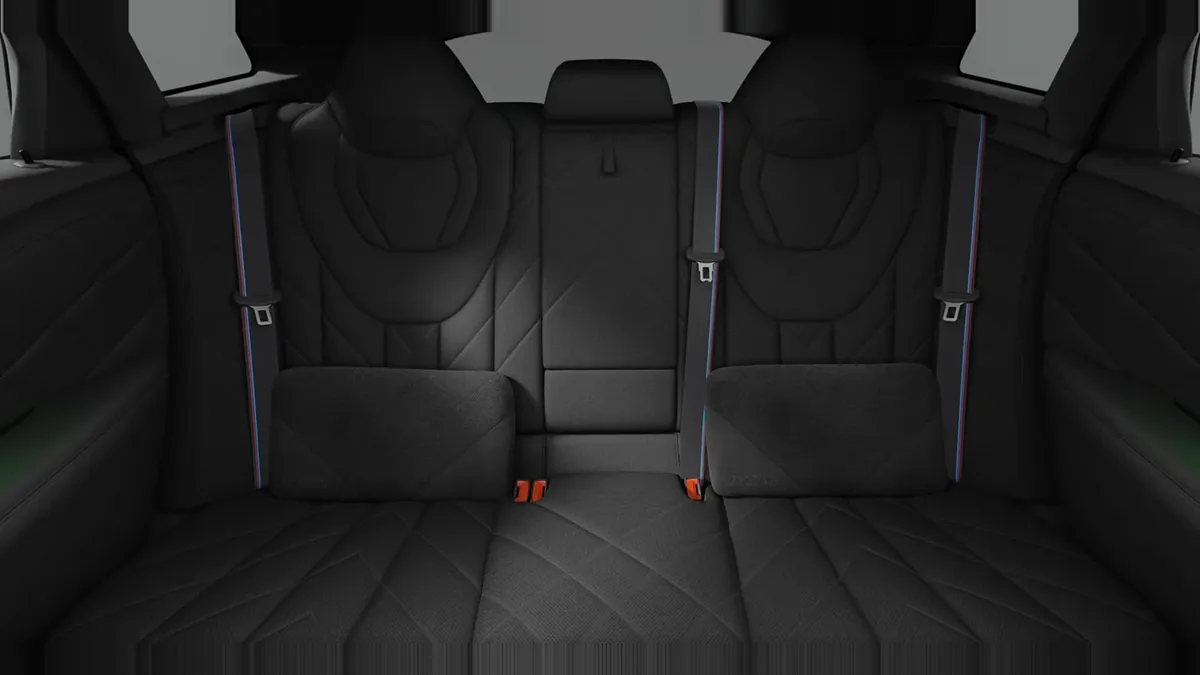 BMW XM 50e 350kW de renting en Valencia — vista 6