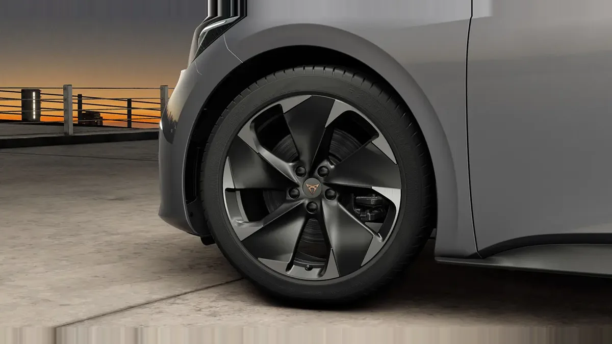 CUPRA Born e-Boost Pack Advanced Plus de renting en Valencia — vista 6