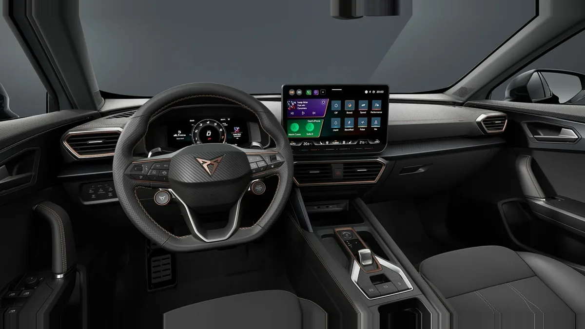 CUPRA Formentor eTSI 1.5 110kW (150CV) DSG 7vel. de renting en Valencia — Delantera