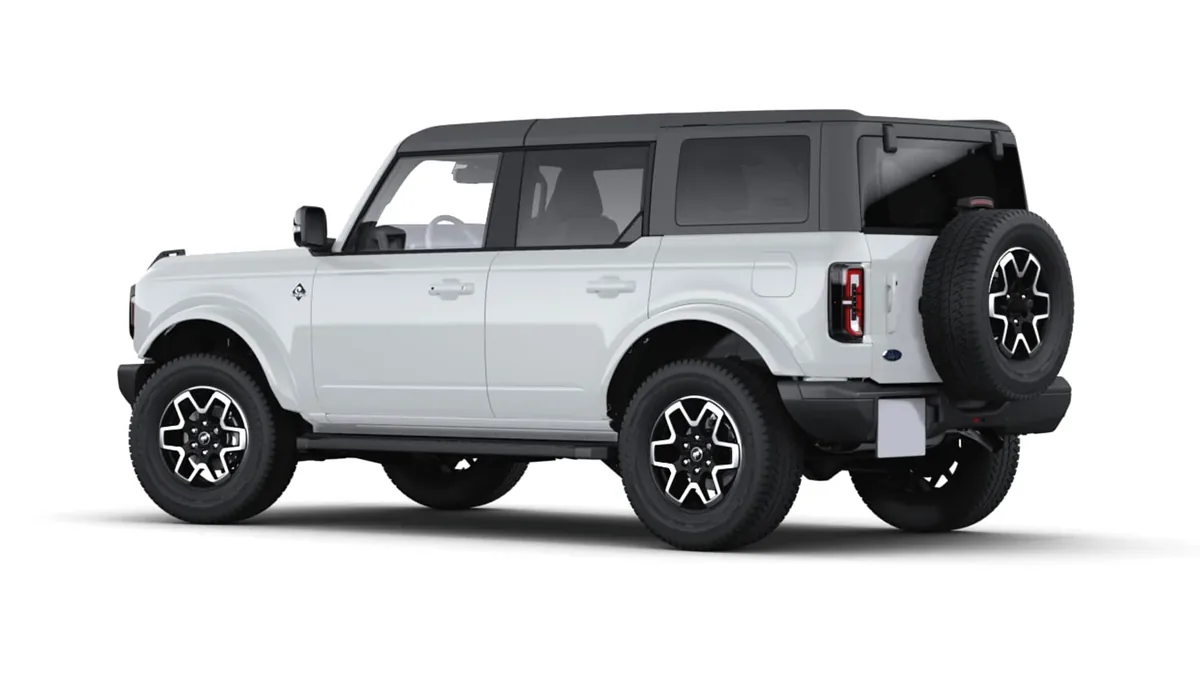 Ford Bronco Outer Banks 2.7 EcoBoost V6 335CV de renting en Valencia — Trasera