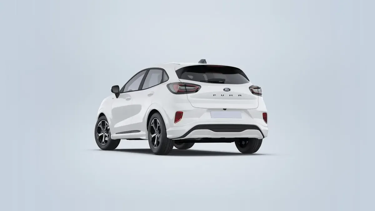 Ford Puma Titanium Ecoboost MHEV 125CV II de renting en Valencia — Trasera