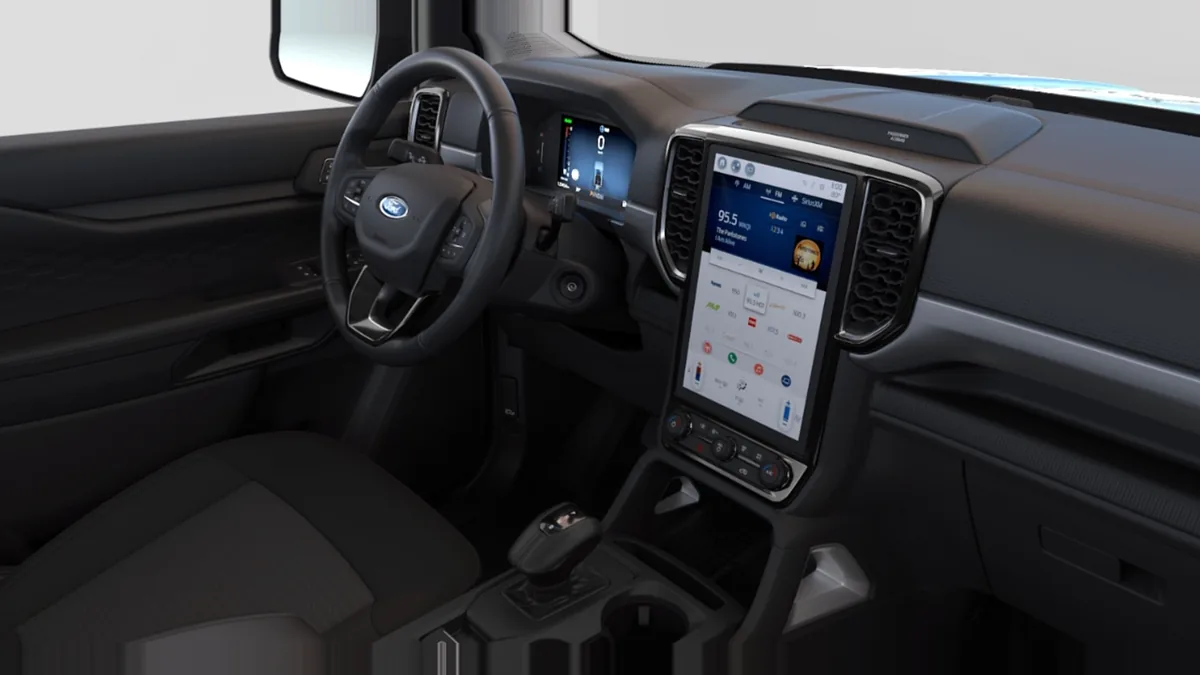 Ford Ranger XLT Doble Cabina 2.3 TVCT PHEV 280CV Automática II de renting en Valencia — Interior