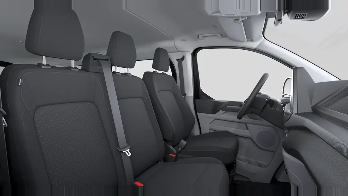 Ford Transit Custom Kombi 2.0 EcoBlue 136CV 320 L2 Trend II de renting en Valencia — Interior