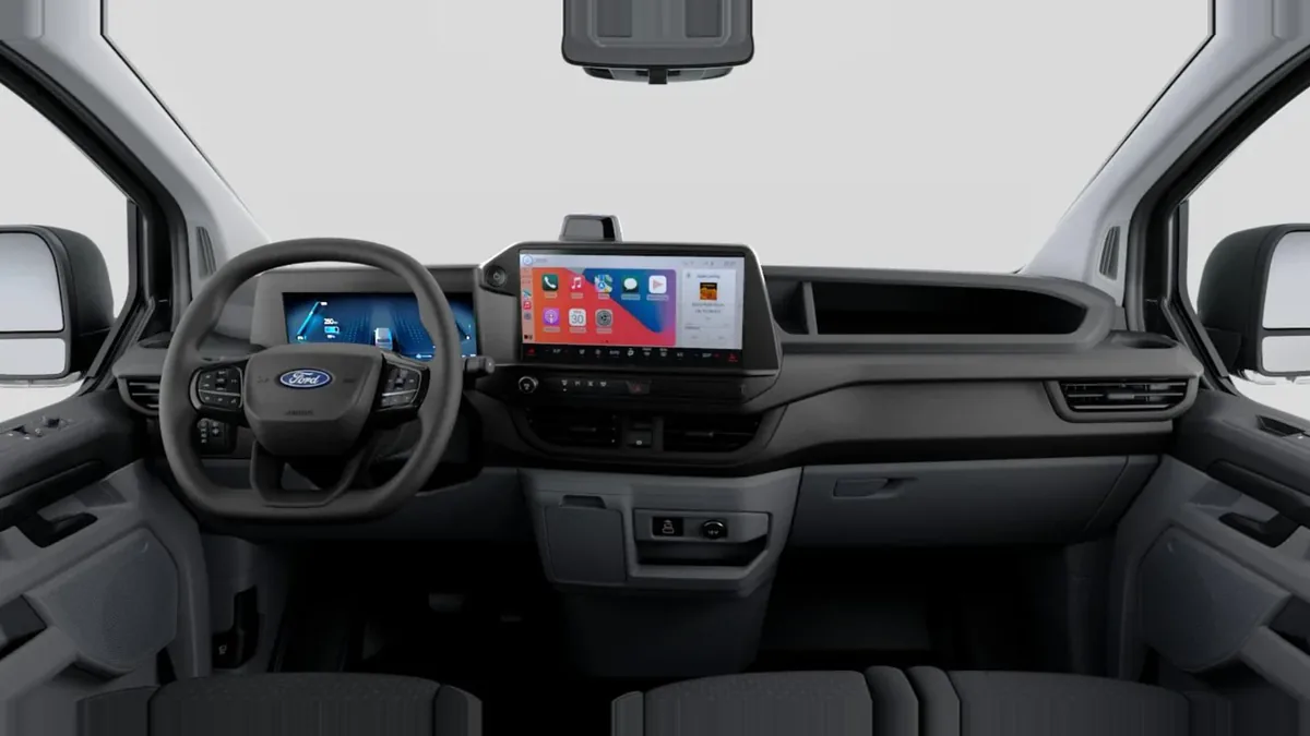Ford TRANSIT CUSTOM  Kombi BEV 83kWh 100kW 340 L1 Trend de renting en Valencia — Interior