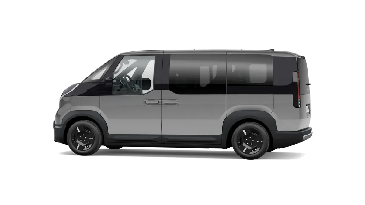 Kia PV5 Passenger L2H1 LR Plus de renting en Valencia — Lateral