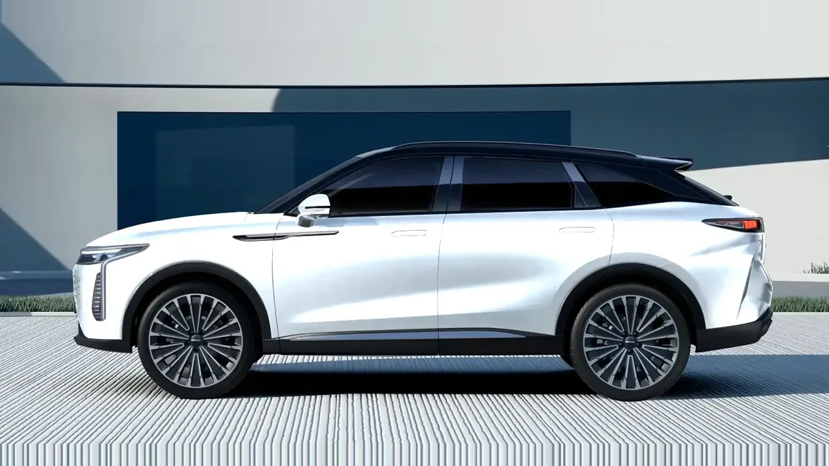 Omoda 9 1.5 TGDI Híbrido Premium 537CV de renting en Valencia — Lateral