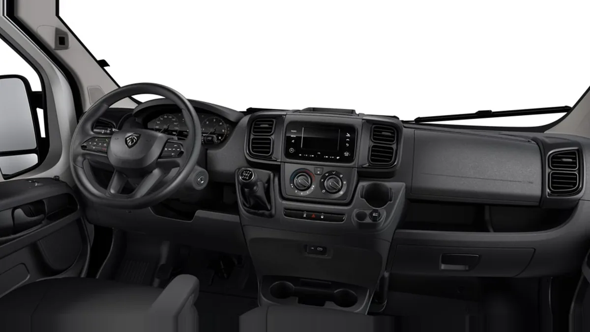 Peugeot Boxer Caja Paquetera Portón L3 3.5T Max BlueHDi 180 S&S 6vel de renting en Valencia — Delantera