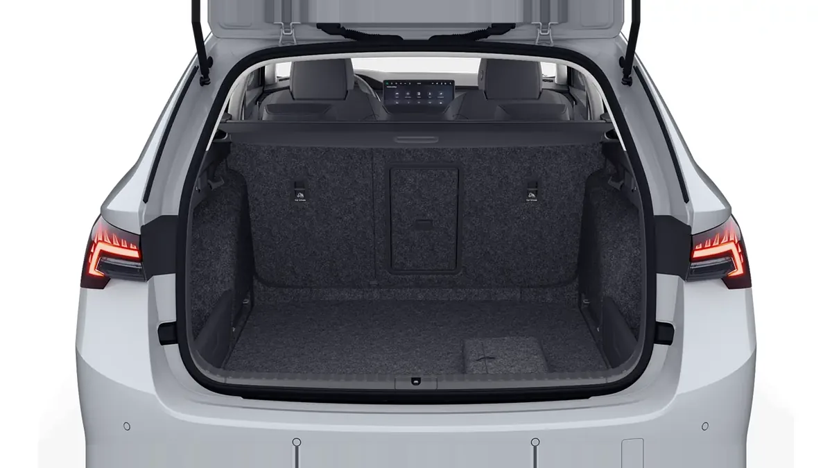 Škoda Octavia Combi 2.0 TDI DSG Selection de renting en Valencia — vista 9