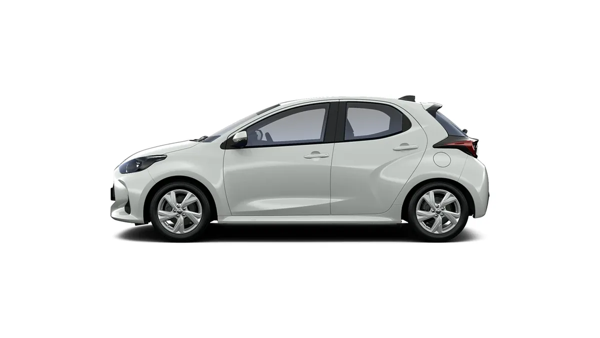 Toyota Yaris 120H 116CV Active de renting en Valencia — Interior