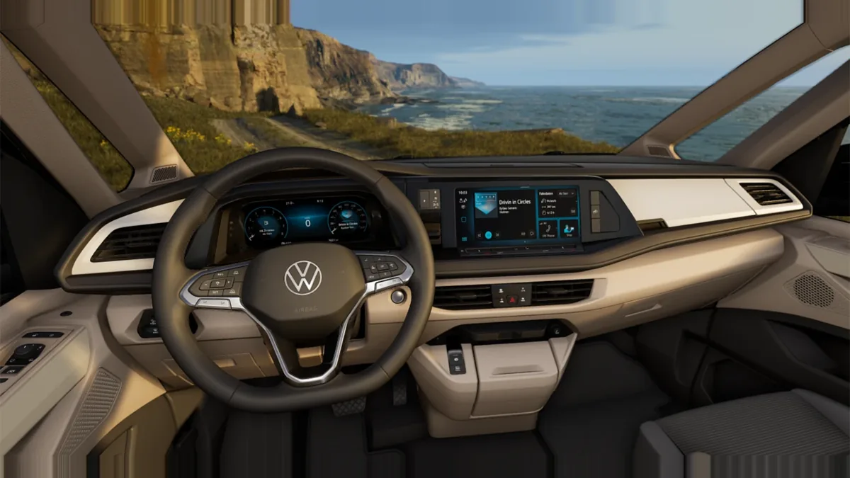 Volkswagen California Beach Tour 2.0 TDI 110kW (150CV) DSG de renting en Valencia — Delantera