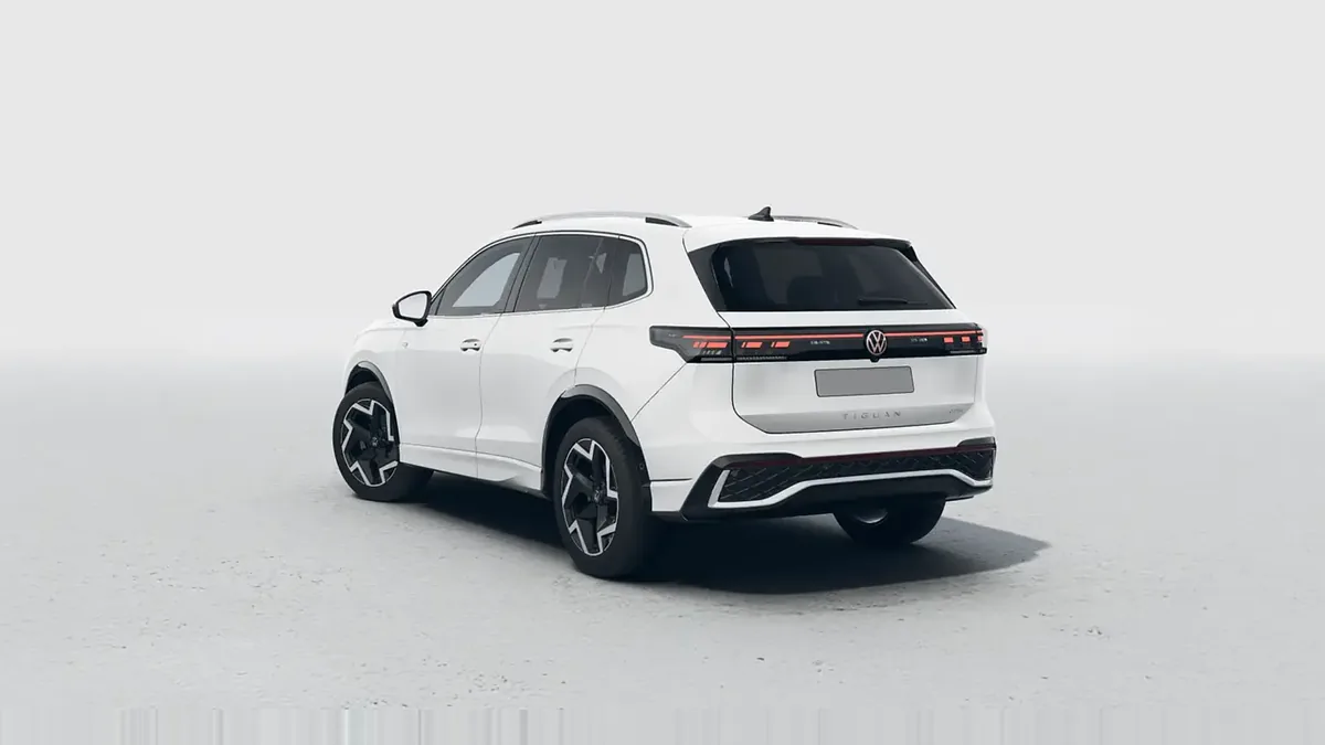 Volkswagen Tiguan R-Line 1.5 eTSI 110kW DSG de renting en Valencia — Interior